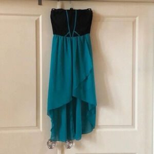 Strapless knee-length dress Woman’s Sz Small